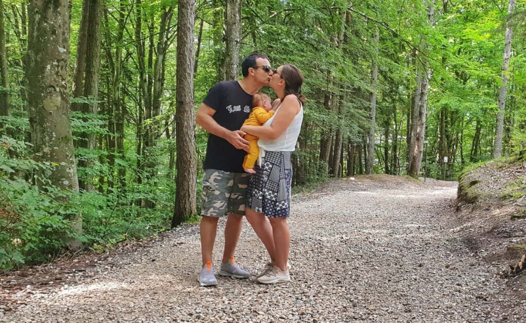 Buon complimese: 6 mesi di te amore di mamma tra sorrisi e viaggi frasi dediche 6 mesi di te